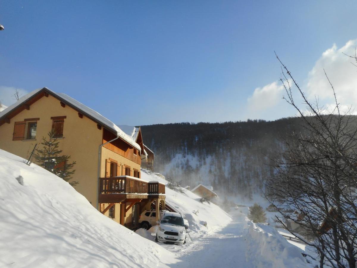 Chambre D'Hote Les Carlines Arvieux Exterior photo